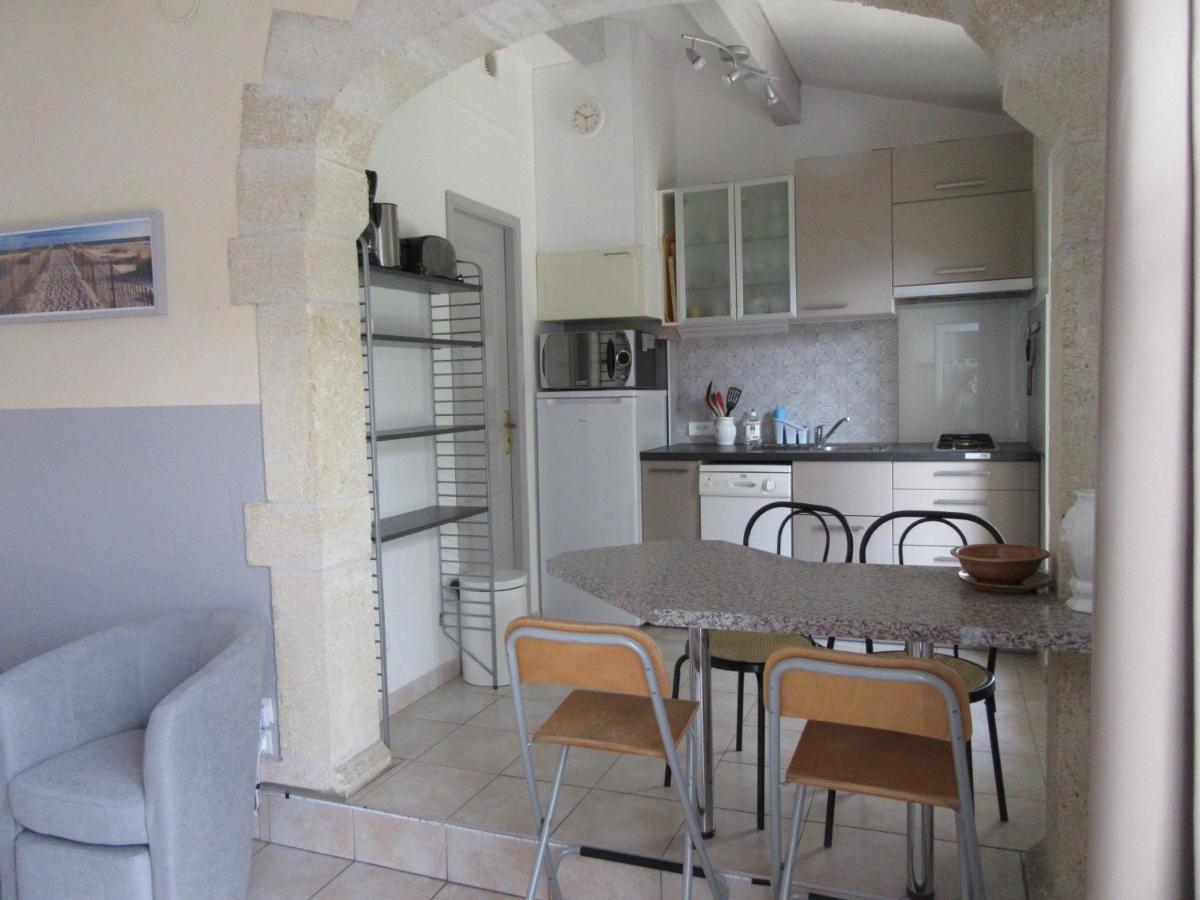 Domaine Du Bois Gite Bleuette Galargues Dış mekan fotoğraf