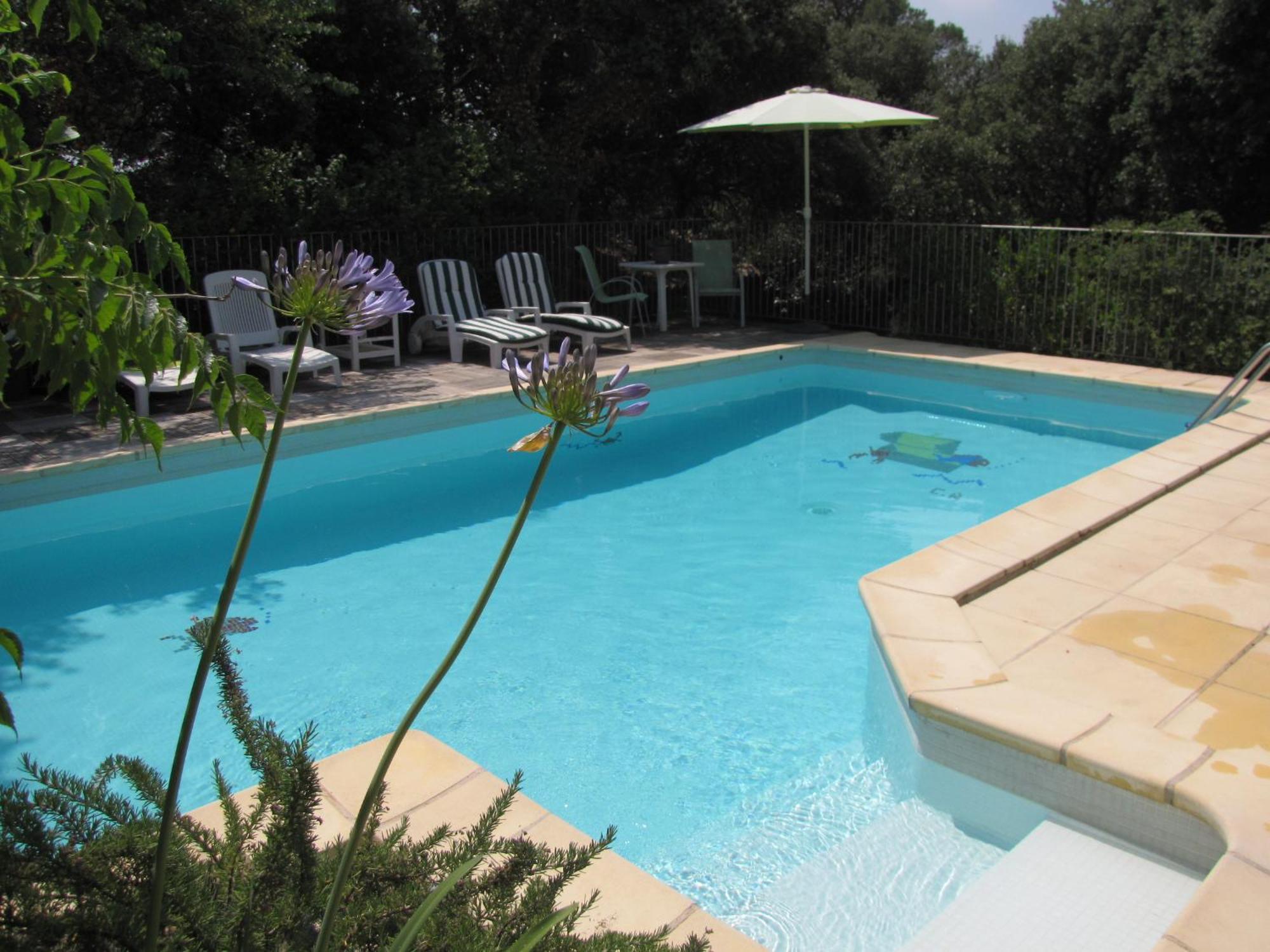 Domaine Du Bois Gite Bleuette Galargues Dış mekan fotoğraf